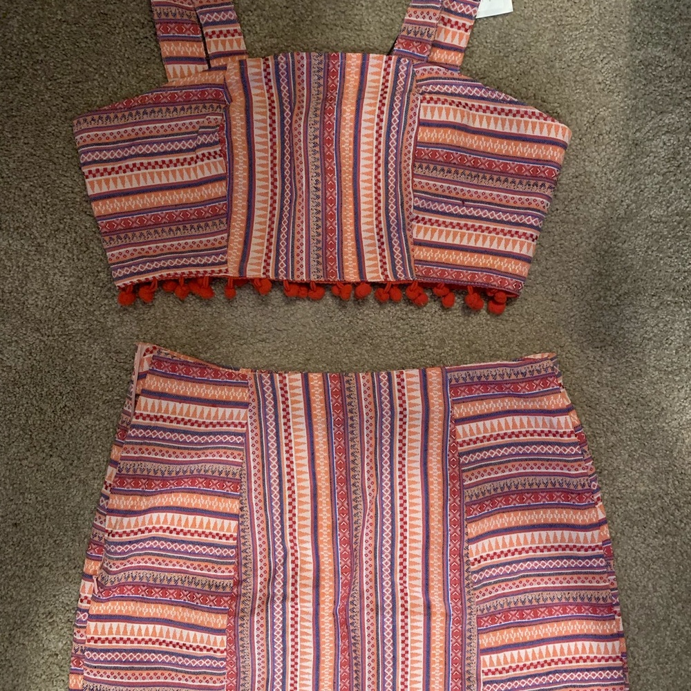 Brand new skirt/bandeau set